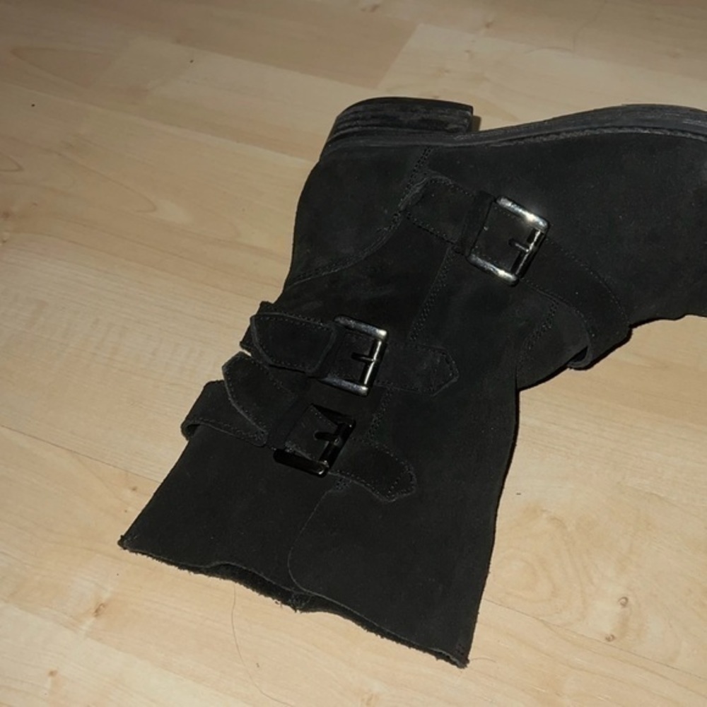 Steve Madden Altta moto bootie ankle boots black suede size 5.5 gently preloved - Picture 9 of 13
